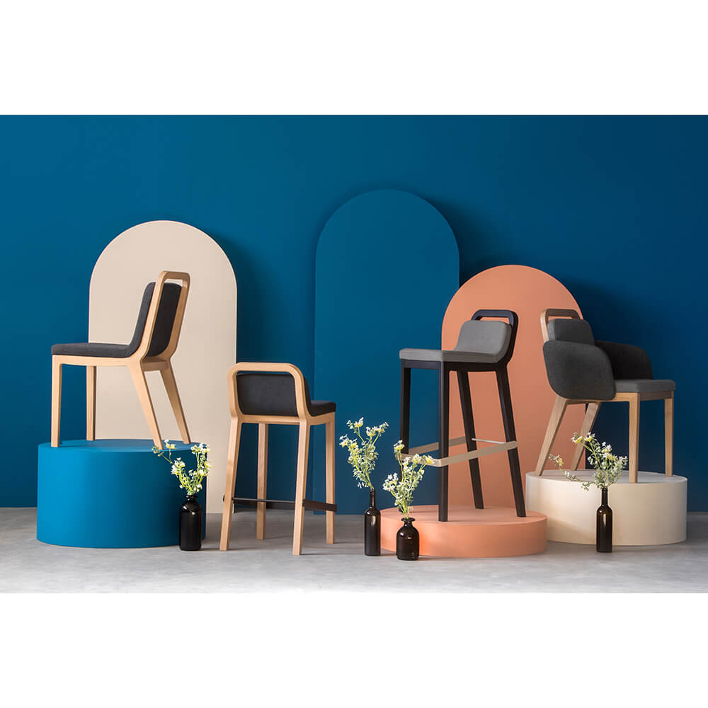 Iris armchair