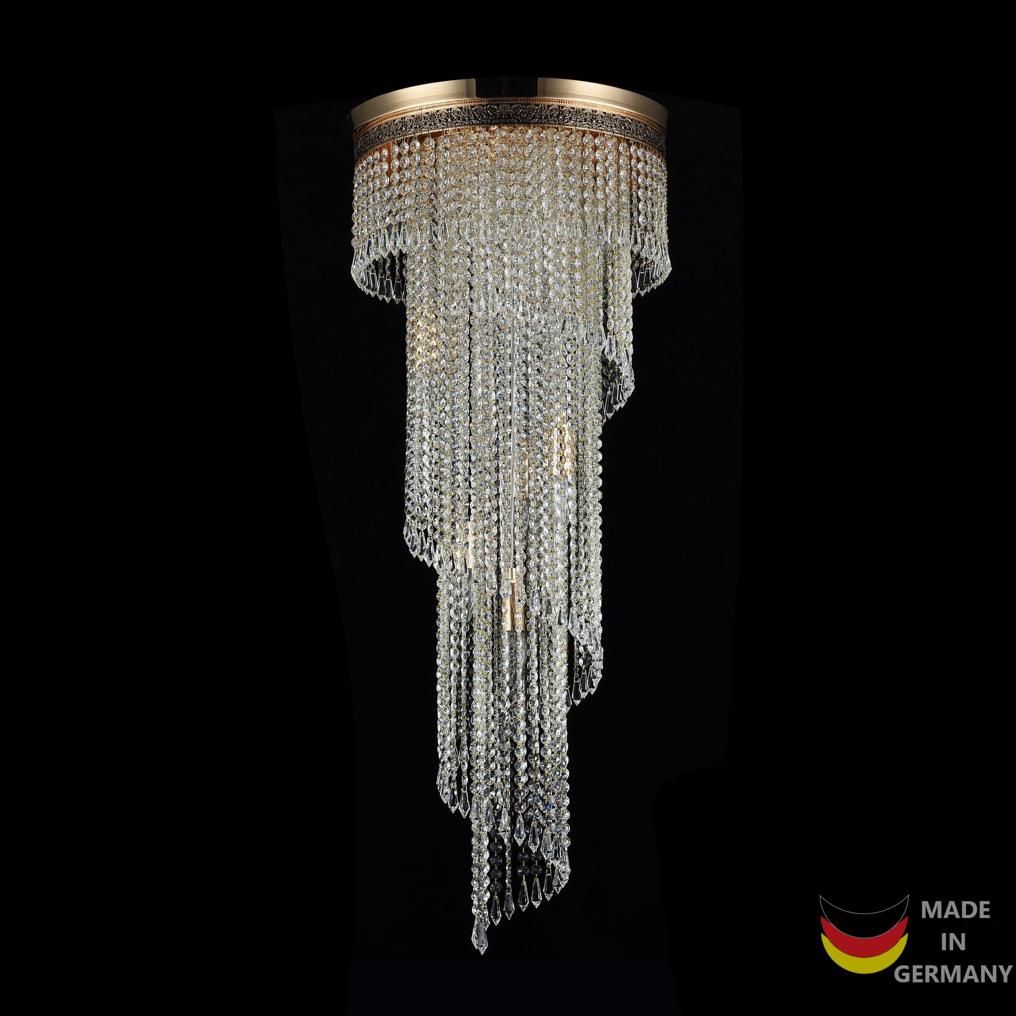 Chandelier Cascade